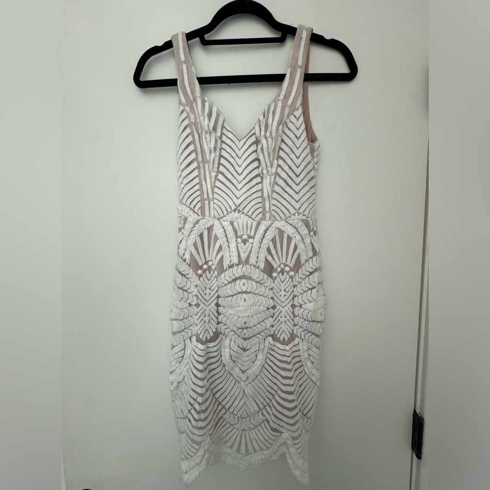 Hello Molly White and Tan Geometric Mini Dress